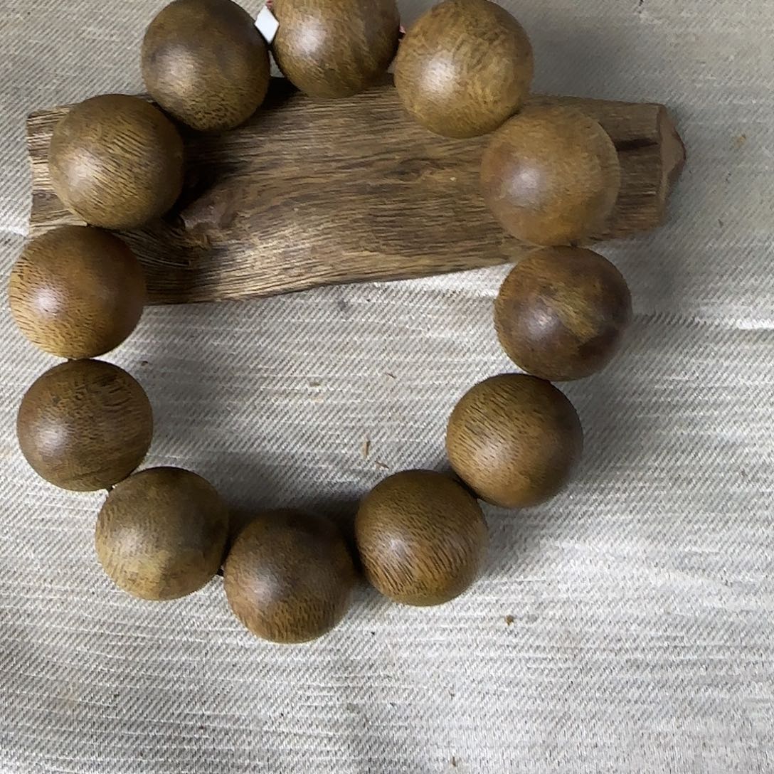 沉香沉香碎屑勾丝➕芽庄白棋20圆珠单圈沉63克