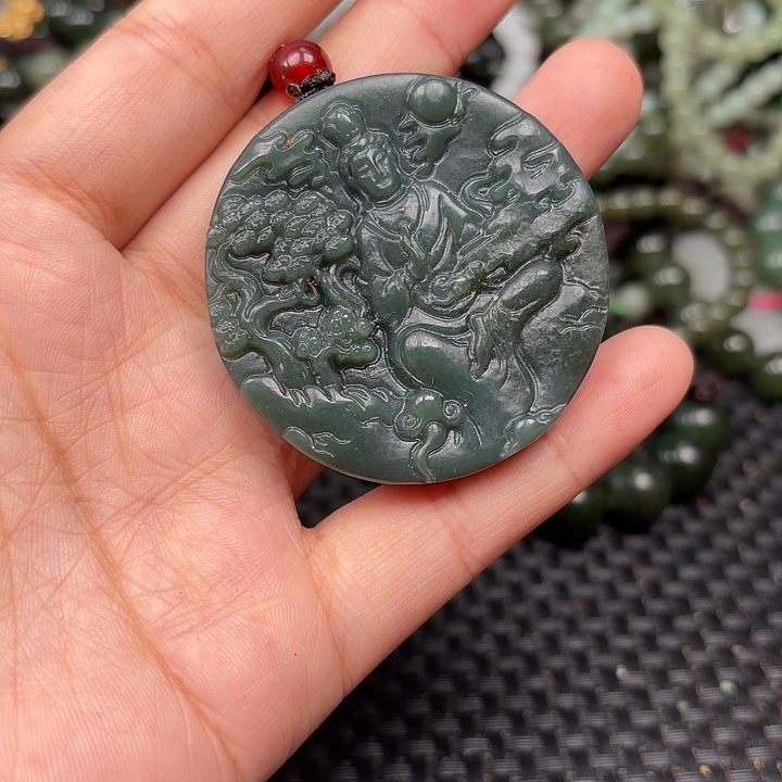 颈饰未镶嵌和田玉