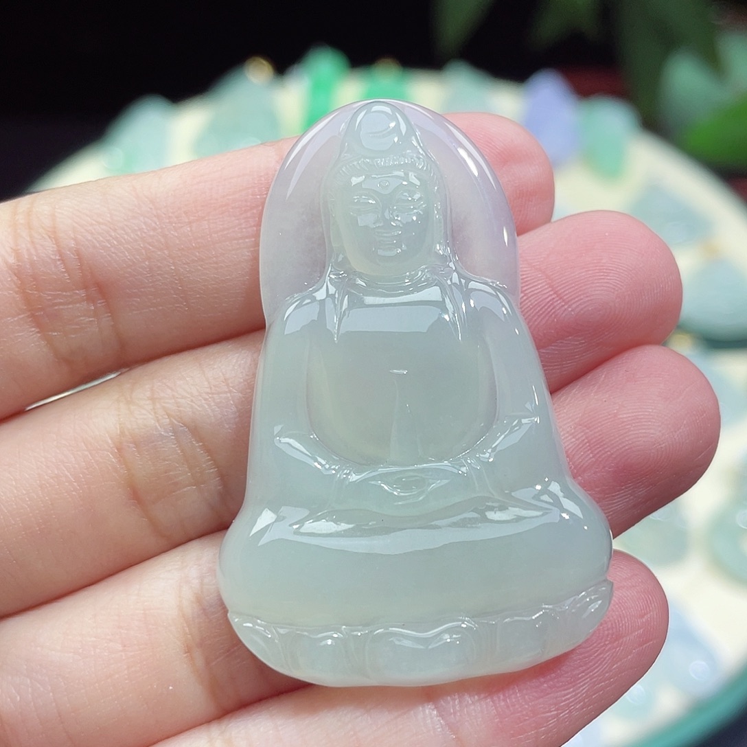 颈饰未镶嵌翡翠观音