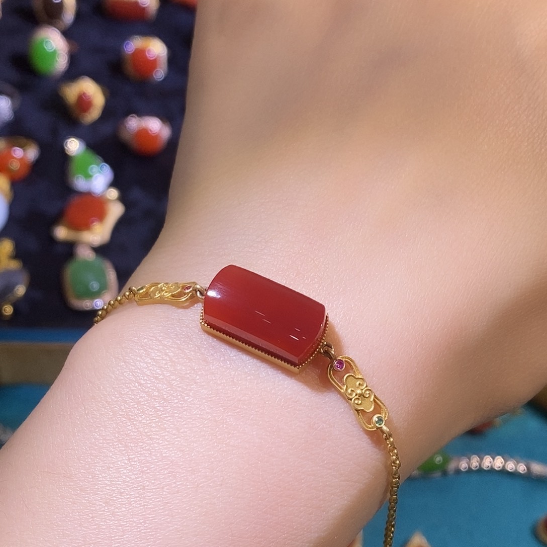 南红玛瑙手链18K金镶嵌