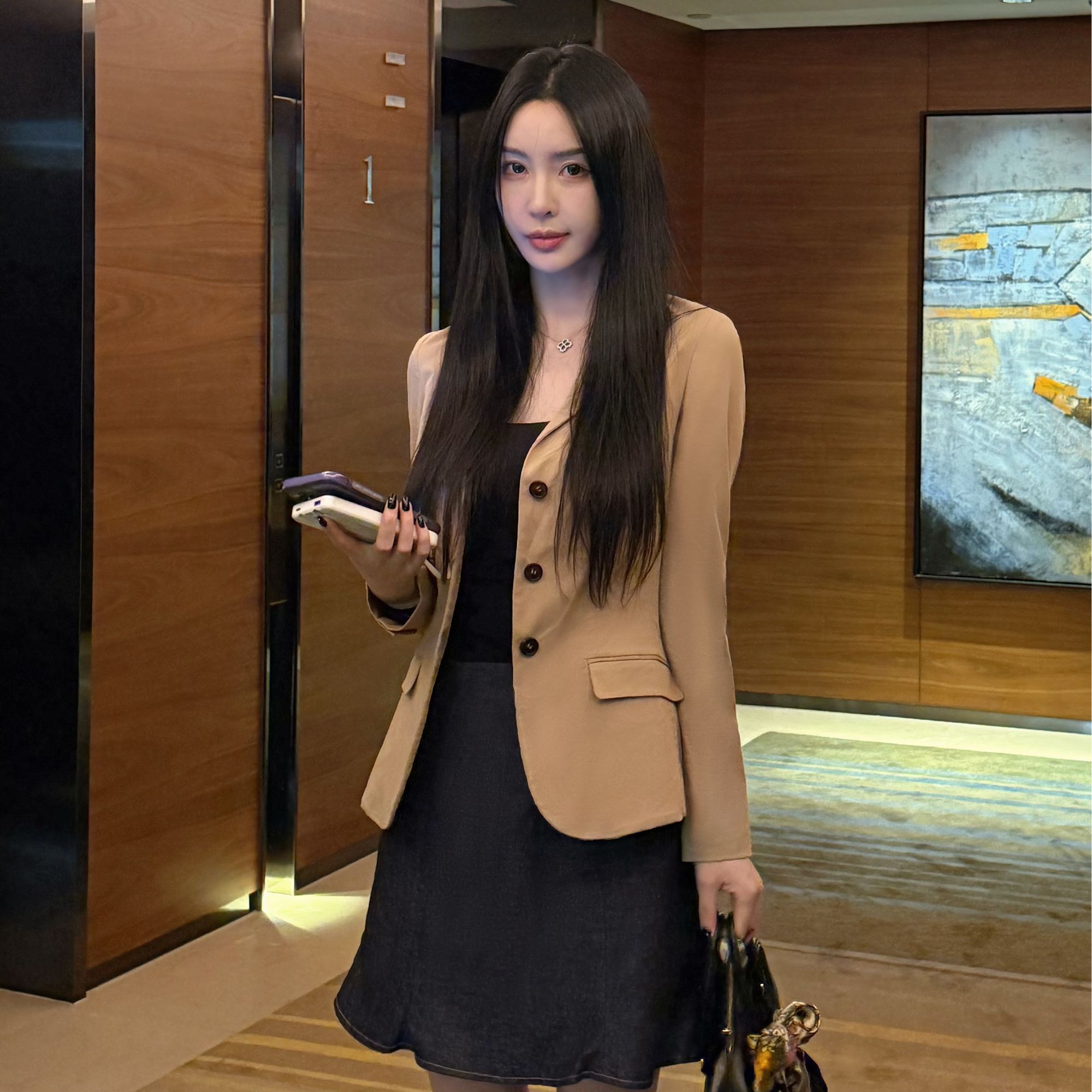 菠萝宝宝yuna【燕麦纪行】秋季时尚经典浅卡其色翻领西装外套YH5