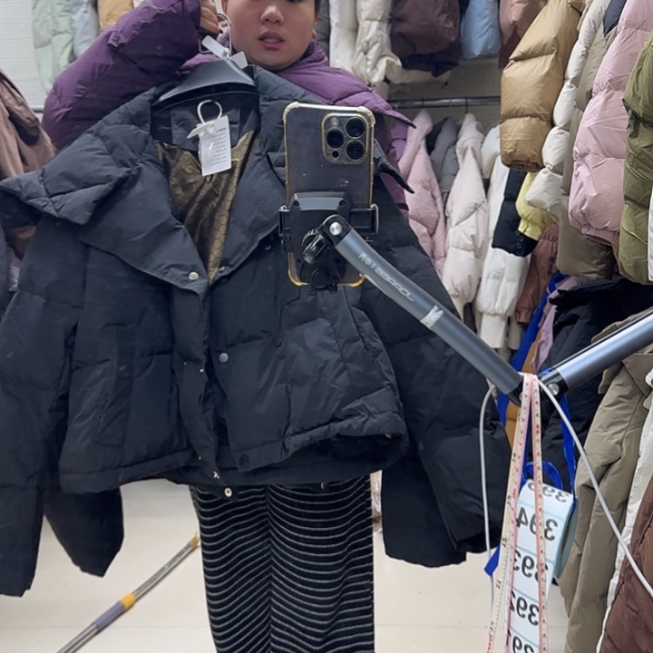 女外套黑色短款外套黑色