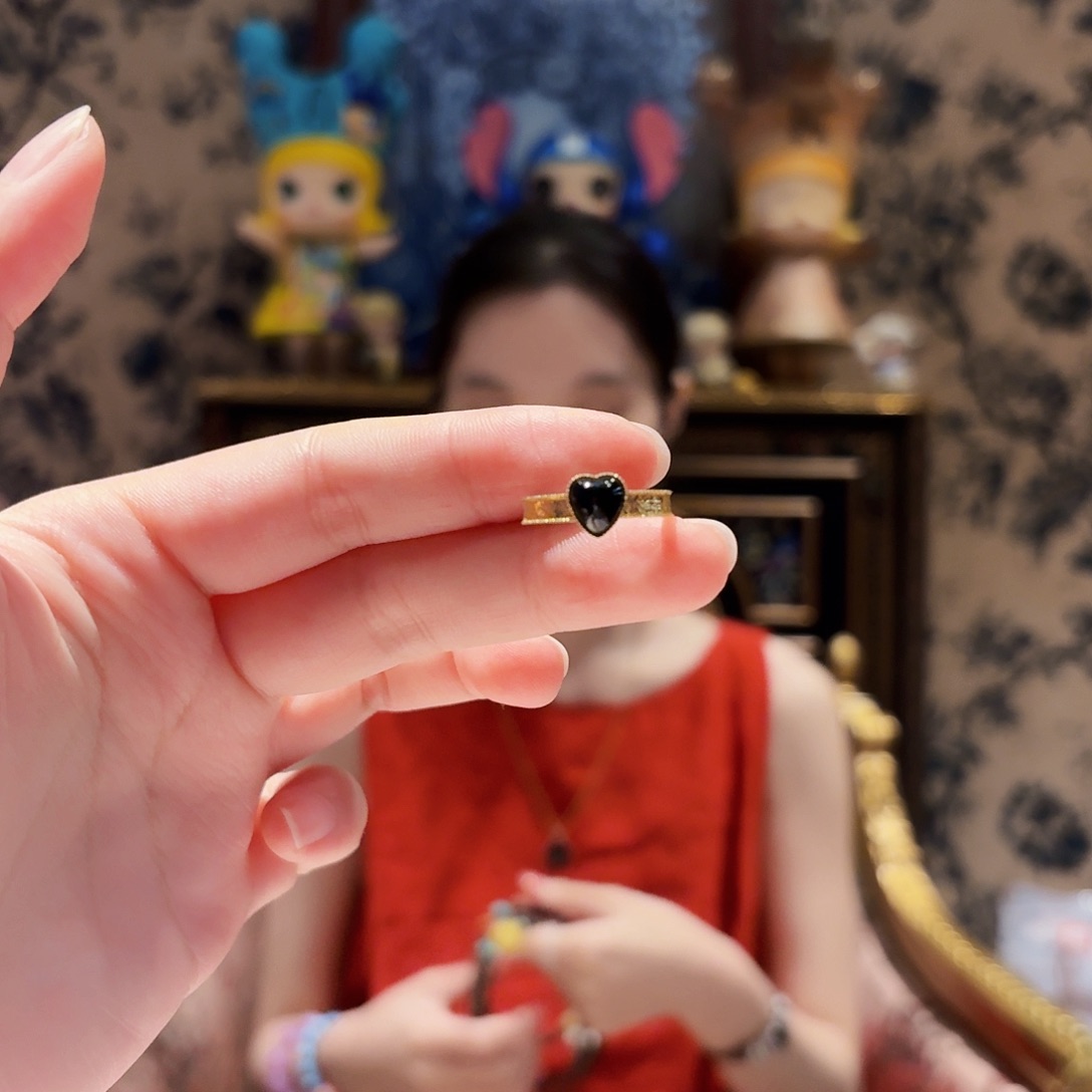 翡翠18K金镶嵌戒指戒指