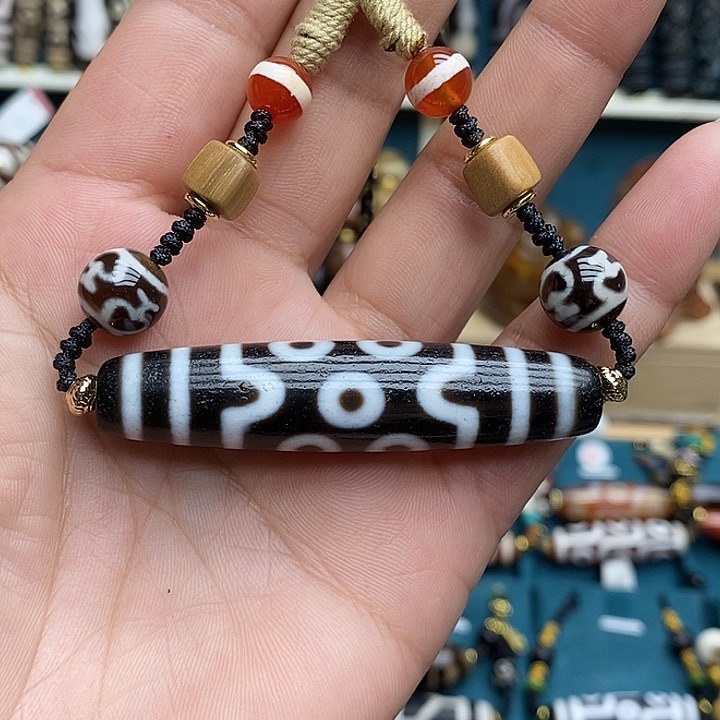 玛瑙/玉髓合金颈饰