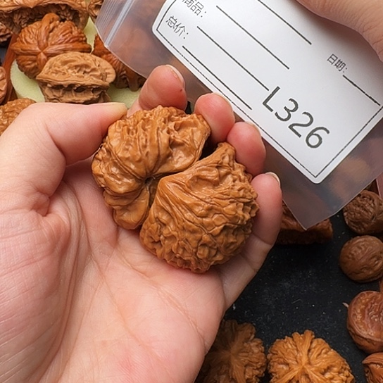 大***天吊坠文玩核桃43太极勾蛇