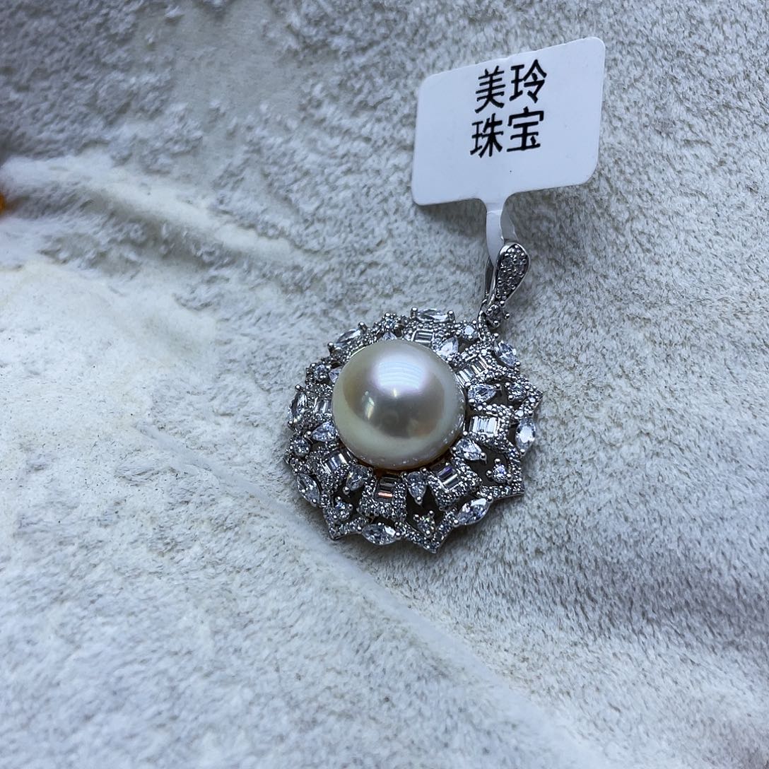 银S925镶嵌海水珍珠颈饰