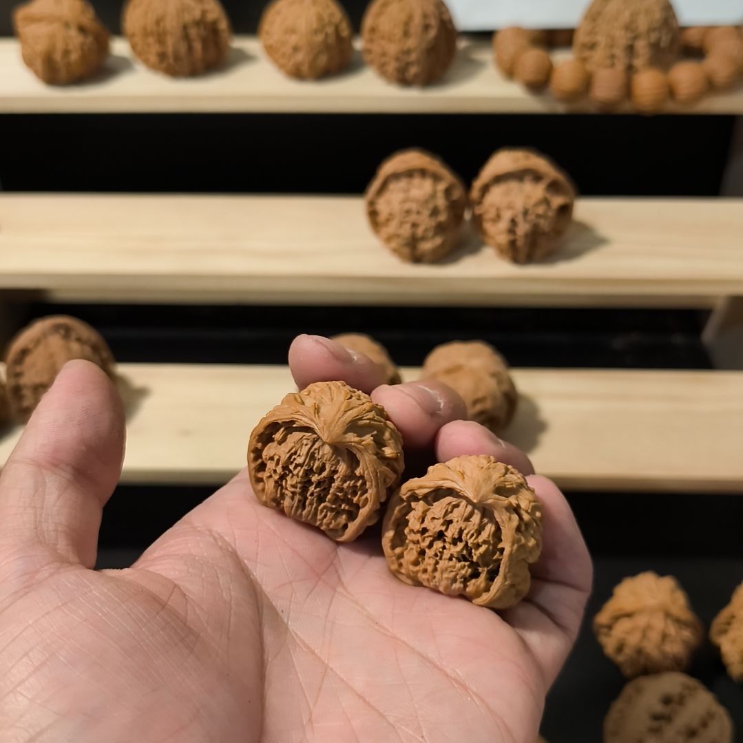 2***_文玩核桃吊坠33蛇头