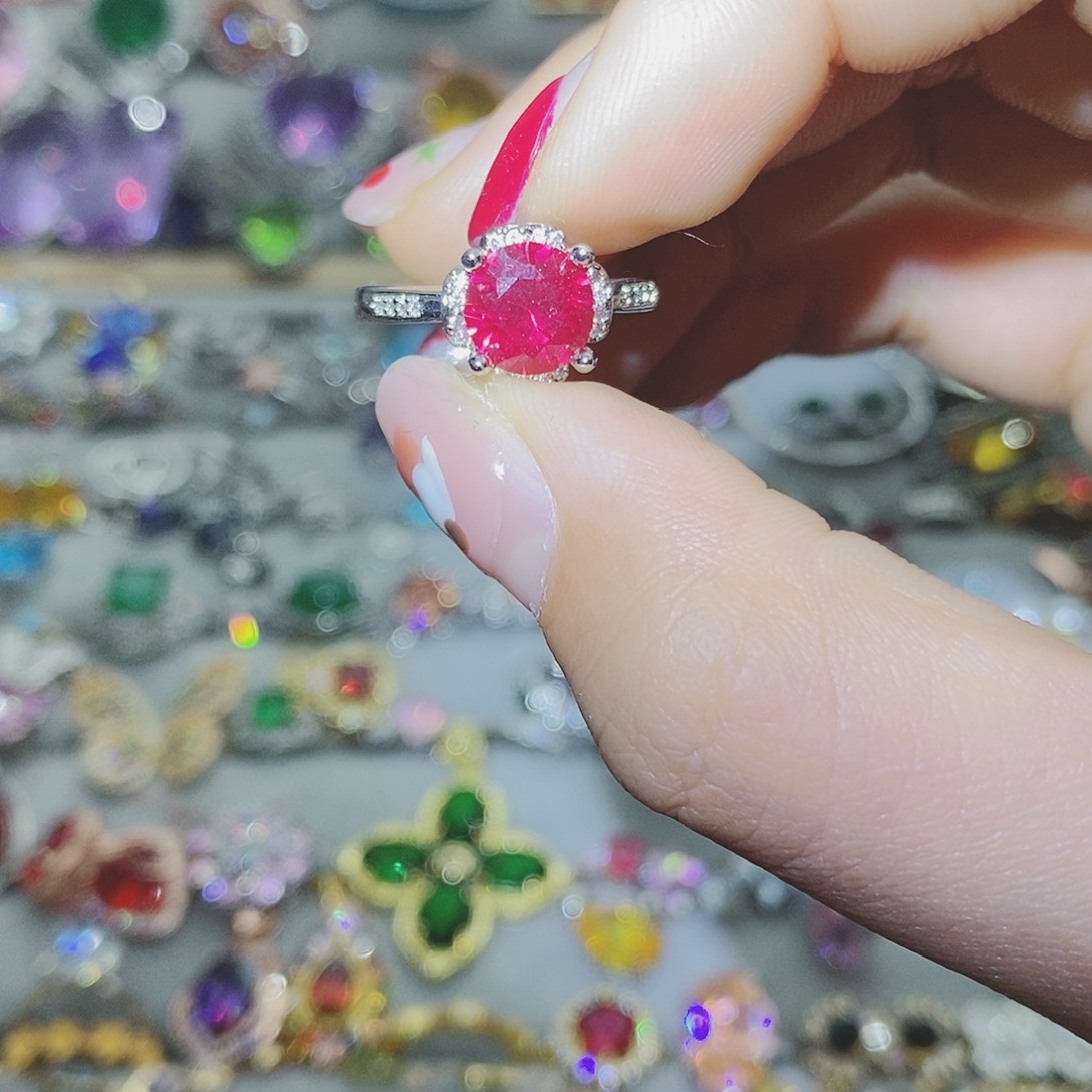 【闪购商品】托帕石耳饰银S925镶嵌