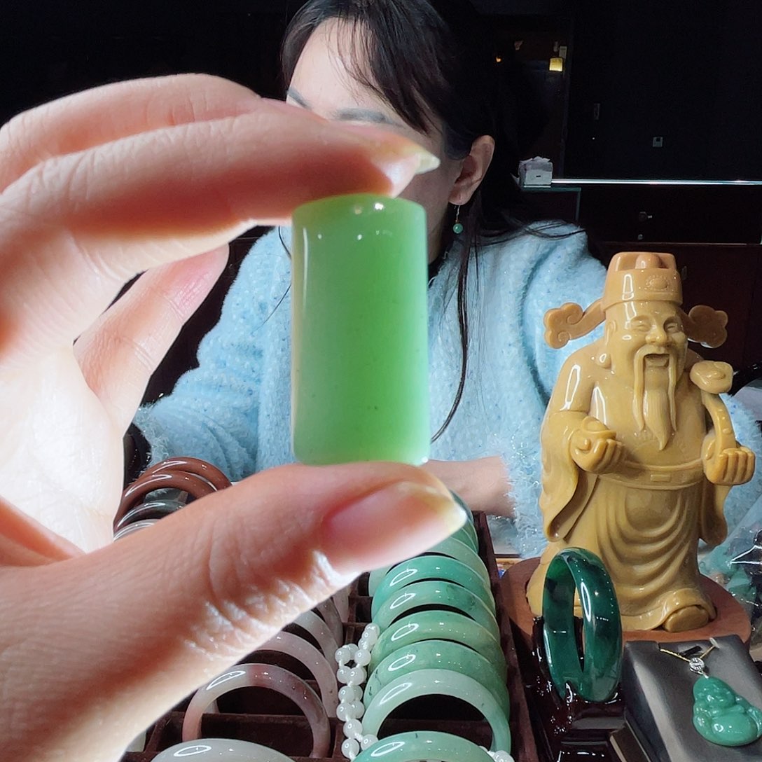 密玉（石英质玉）吊坠未镶嵌