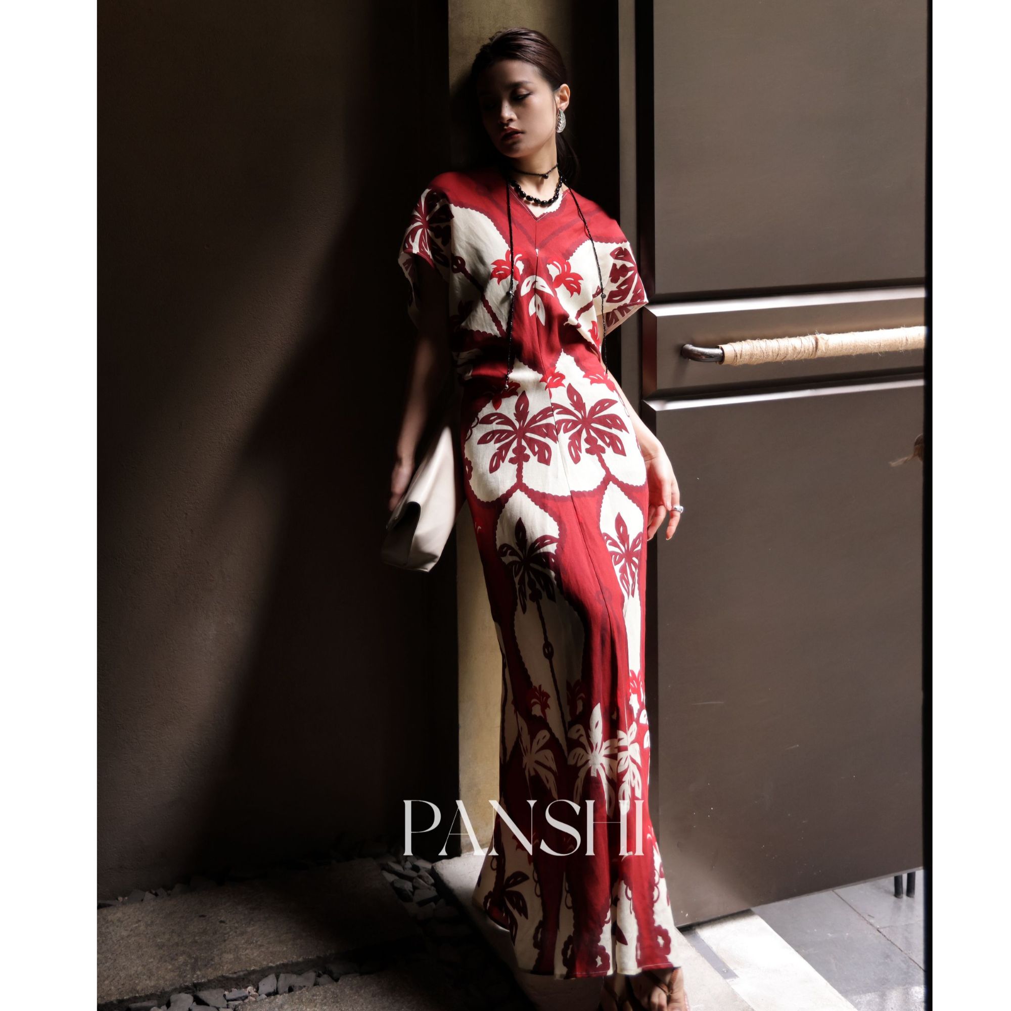 PANSHI原创小众设计法式优雅立体裁剪收腰V领印花纯欲慵懒风女装