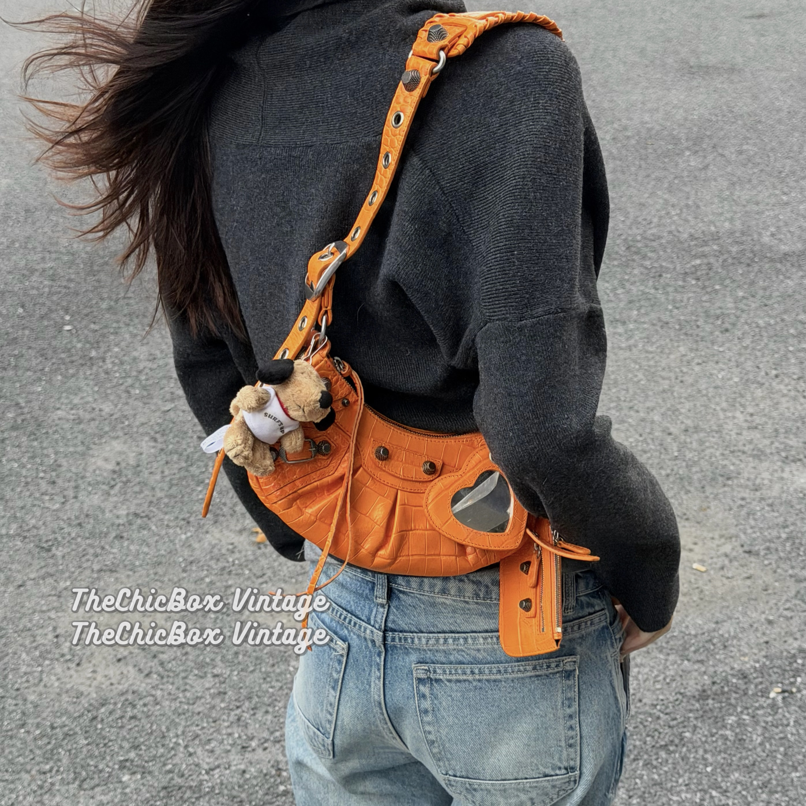 95新 Balenciaga/巴黎世家 只盒/ 鳄压果粒橙LeCagoles半月Xs包