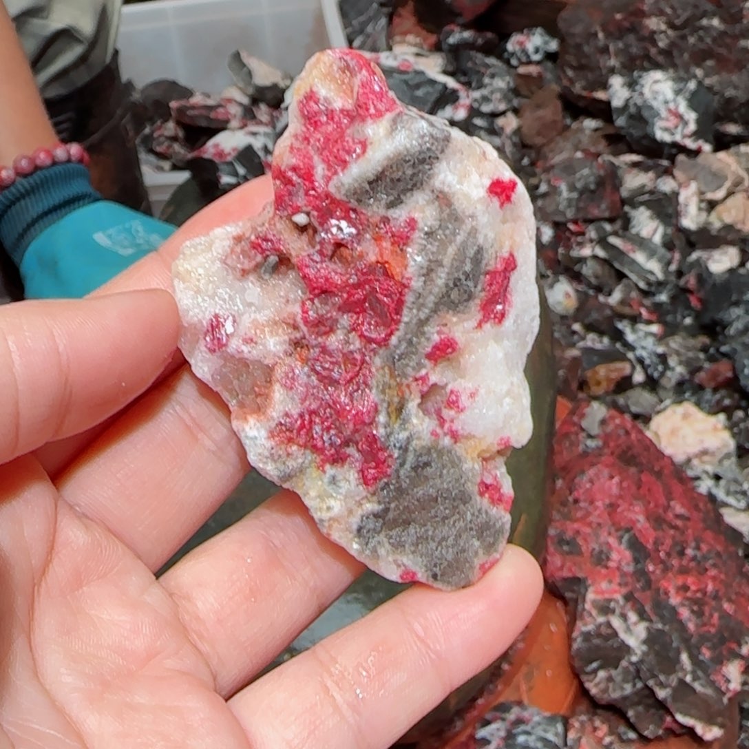 天然辰砂朱砂毛石头16