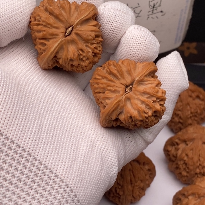 尿****文玩核桃把件南疆石39