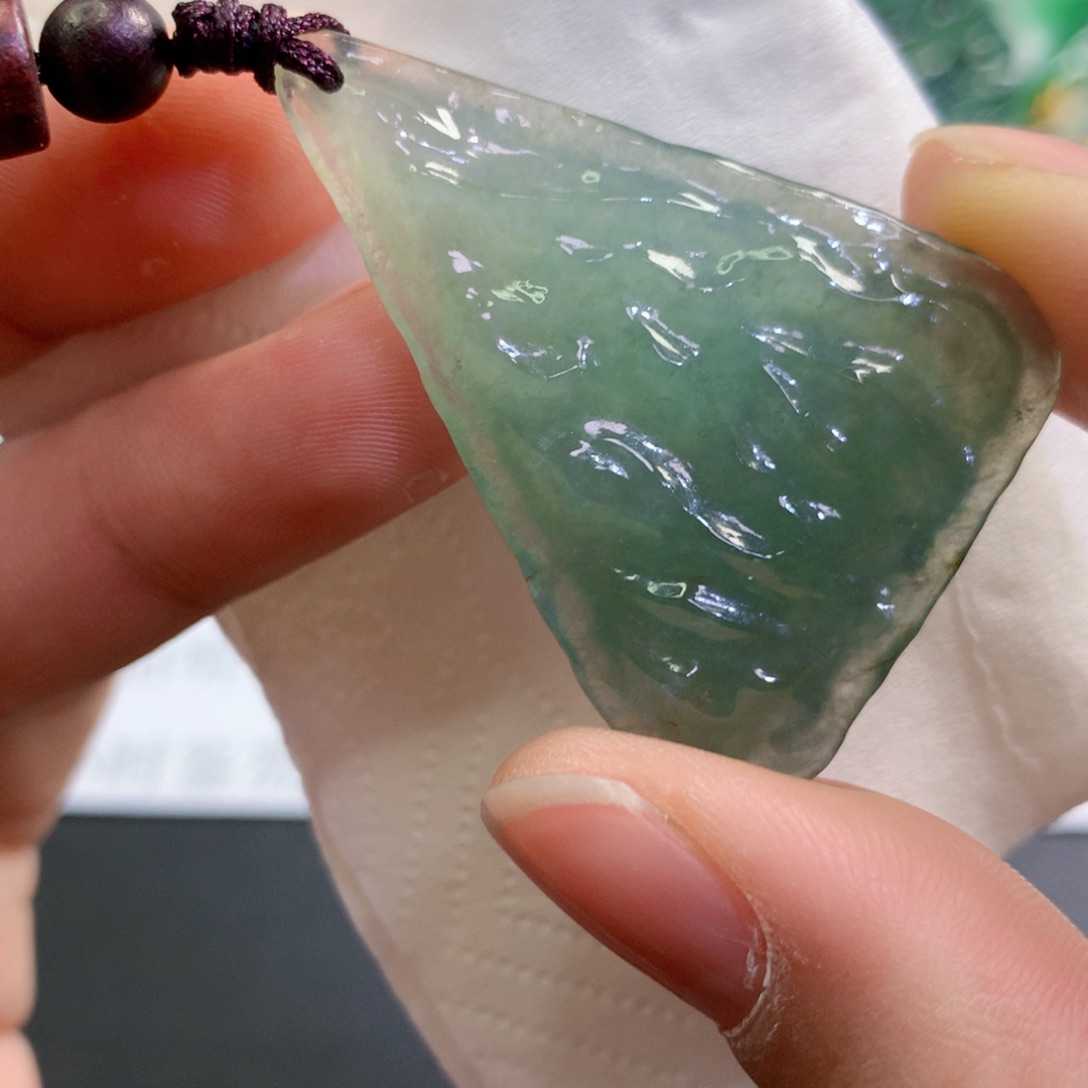 【闪购商品】翡翠吊坠(不含链)未镶嵌