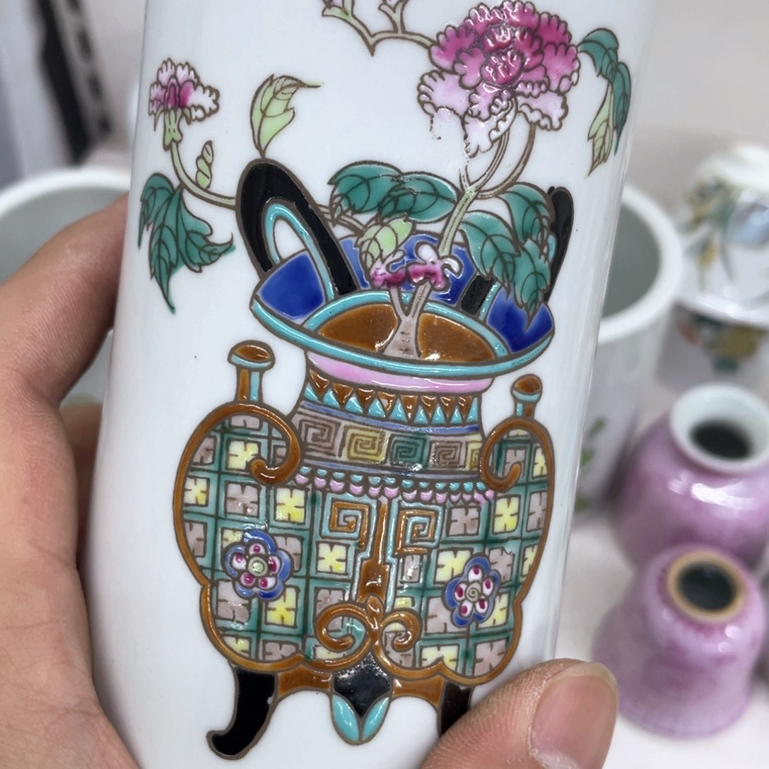 摆件手绘陶瓷作品欣赏