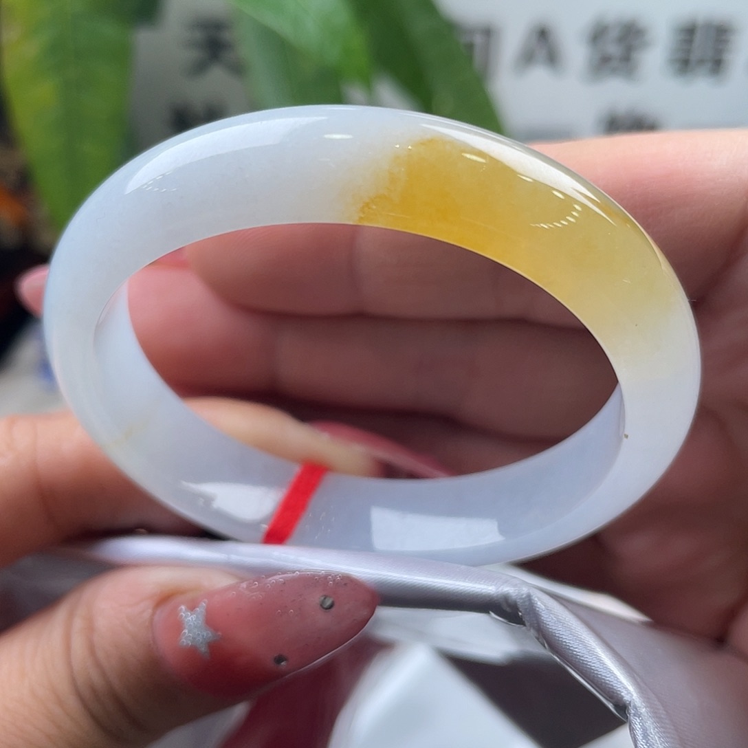 翡翠未镶嵌手镯52.2贵妃手镯