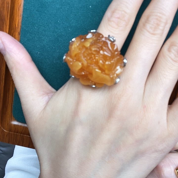 蜜蜡戒指银S925镶嵌戒指