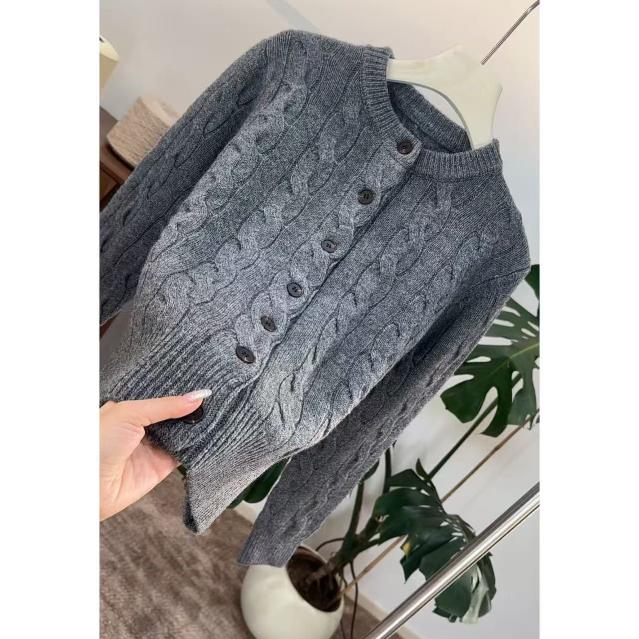 麻花毛衣外套女秋冬季2025新款慵懒风高级感加厚针织开衫上衣