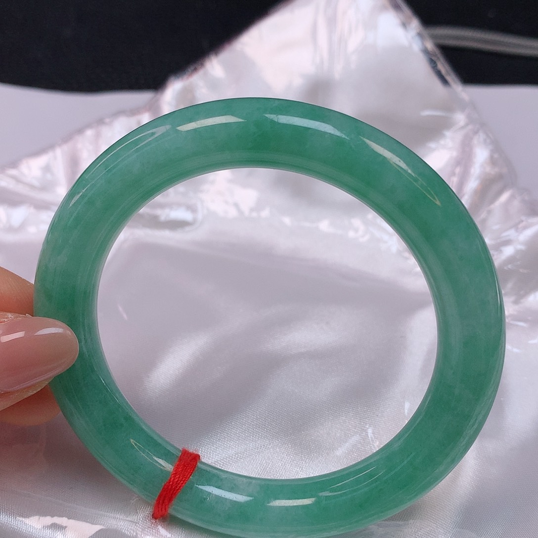 【闪购商品】翡翠手镯未镶嵌56+圆条手镯