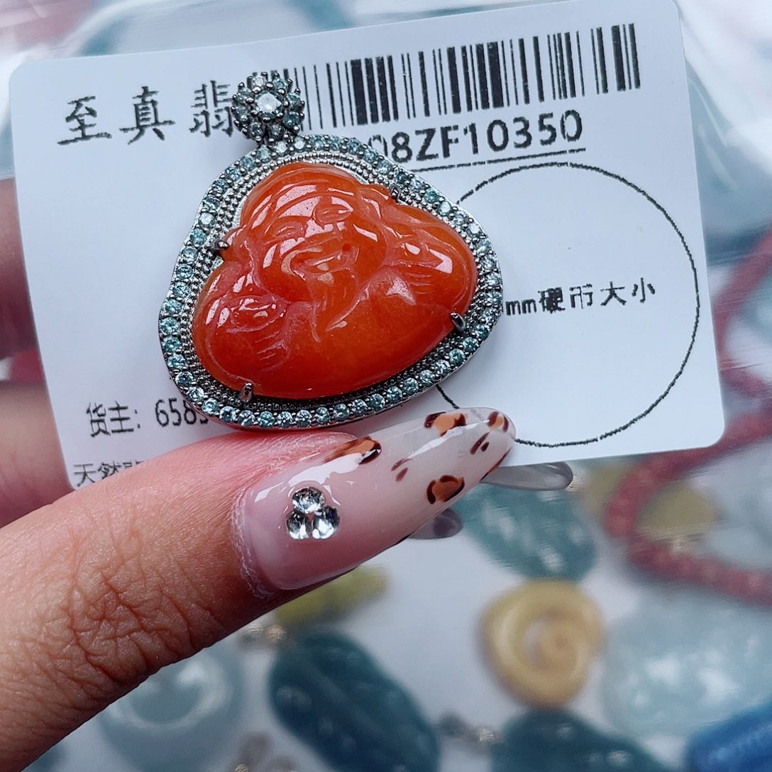 吊坠(不含链)未镶嵌翡翠