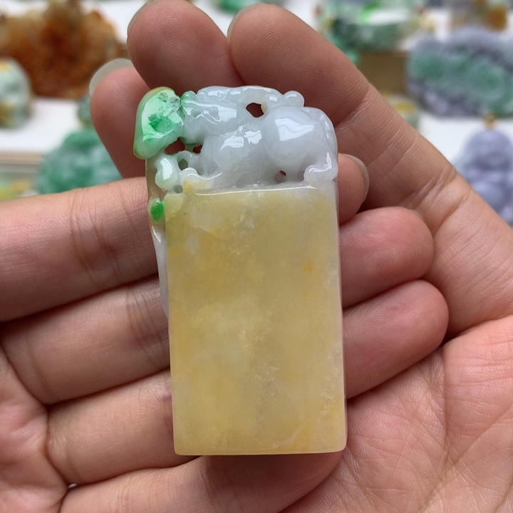 颈饰未镶嵌翡翠正翡翠