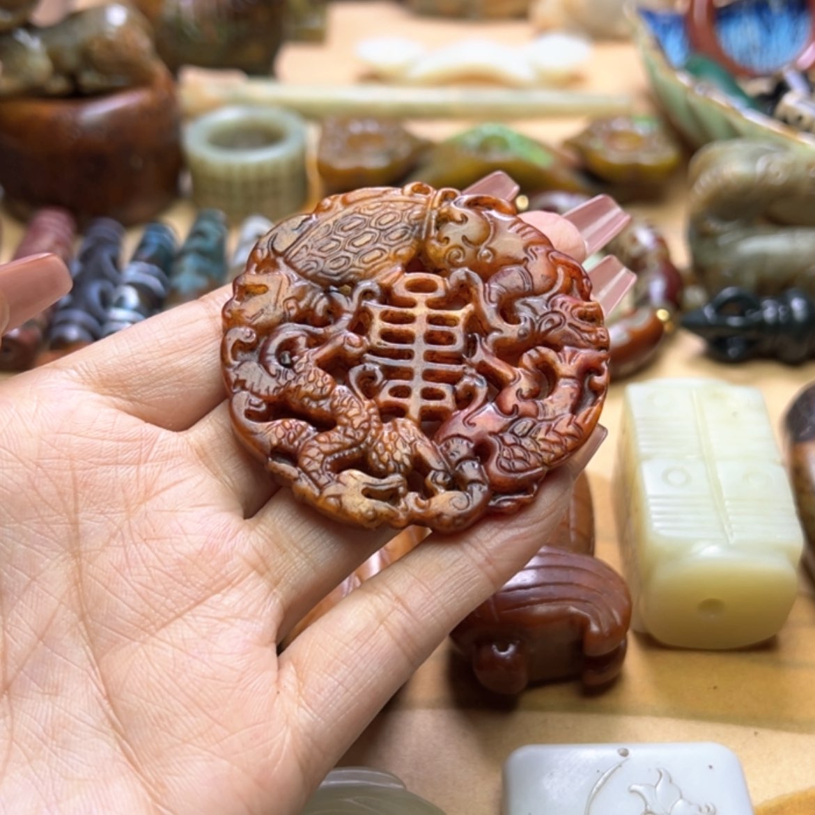 【闪购商品】蛇纹石玉颈饰未镶嵌