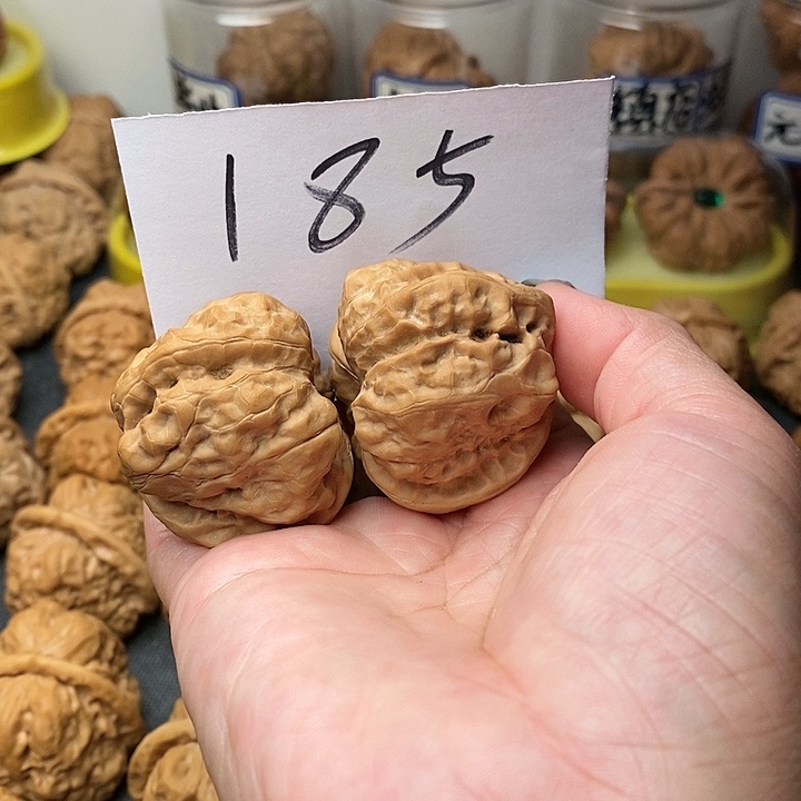 刘***国核桃蛤蟆洞等景名胜区