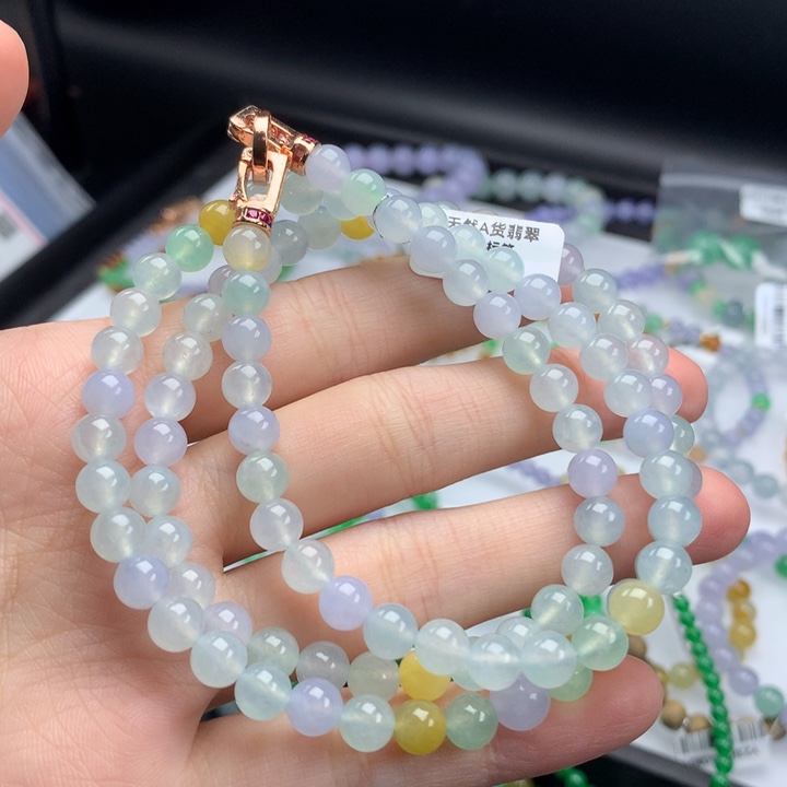 翡翠手镯未镶嵌翡翠