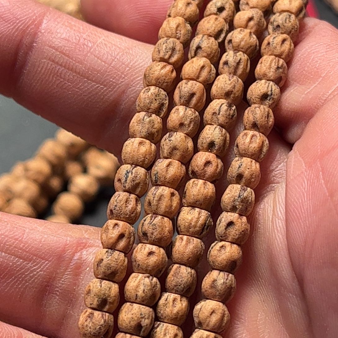 【闪购商品】柏香籽/百香籽吊坠