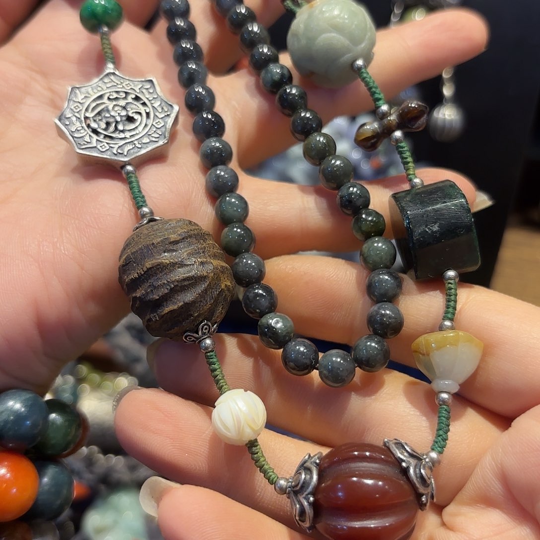 翡翠颈饰未镶嵌原创