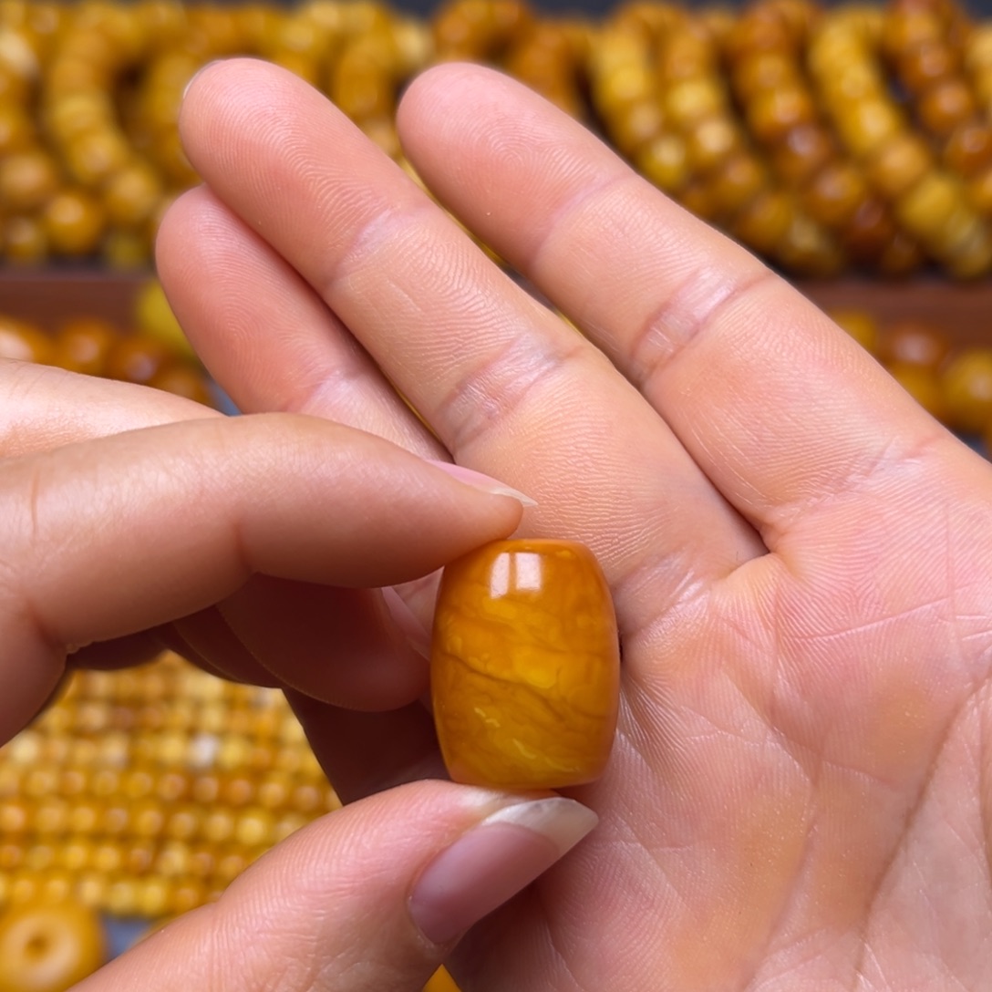 琥珀未镶嵌吊坠(不含链)