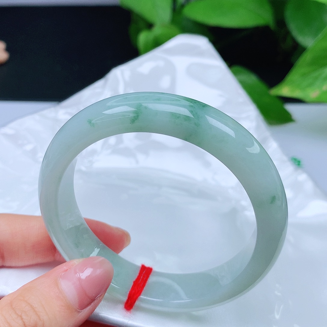 翡翠手镯未镶嵌H****哈53 52 53