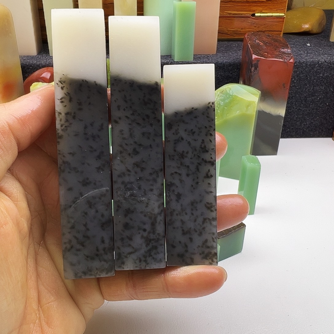 1***3老挝石老挝精品展区