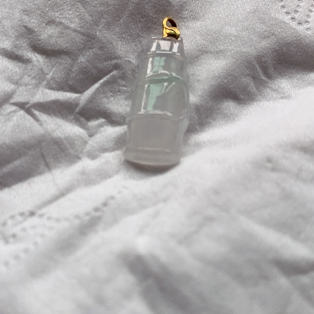 翡翠挂件未镶嵌竹节