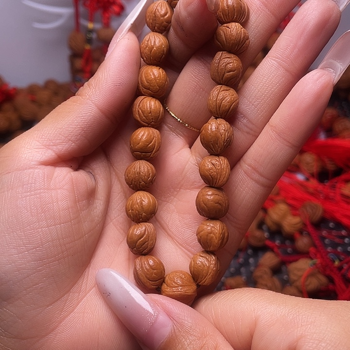 木质类龙纹桃枭手串