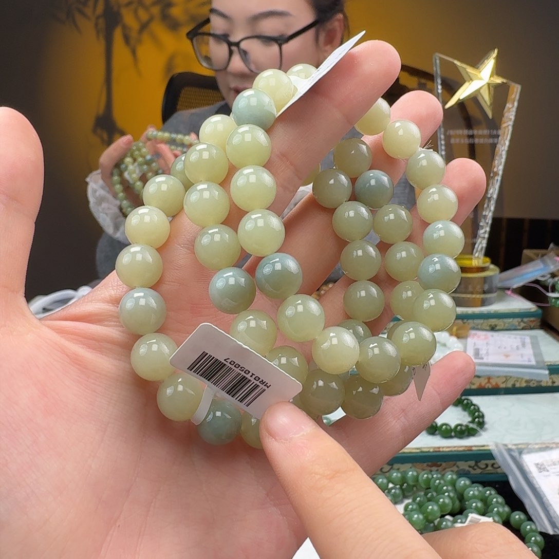 和田玉手串拍一发一多样性发货未镶嵌