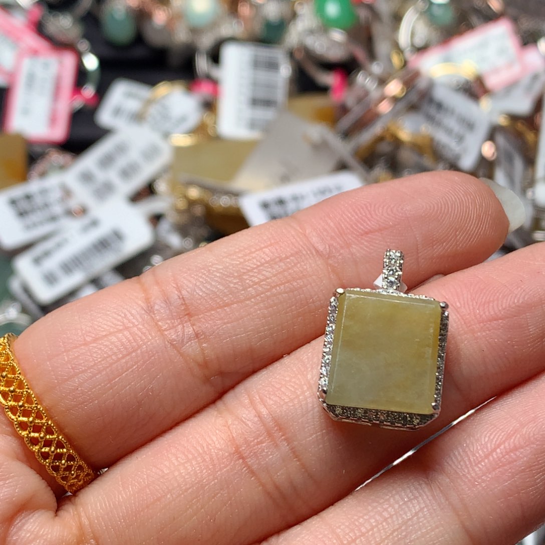 翡翠戒指银S925镶嵌天然翡翠吊坠