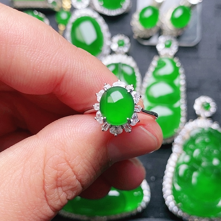 翡翠戒指未镶嵌女戒