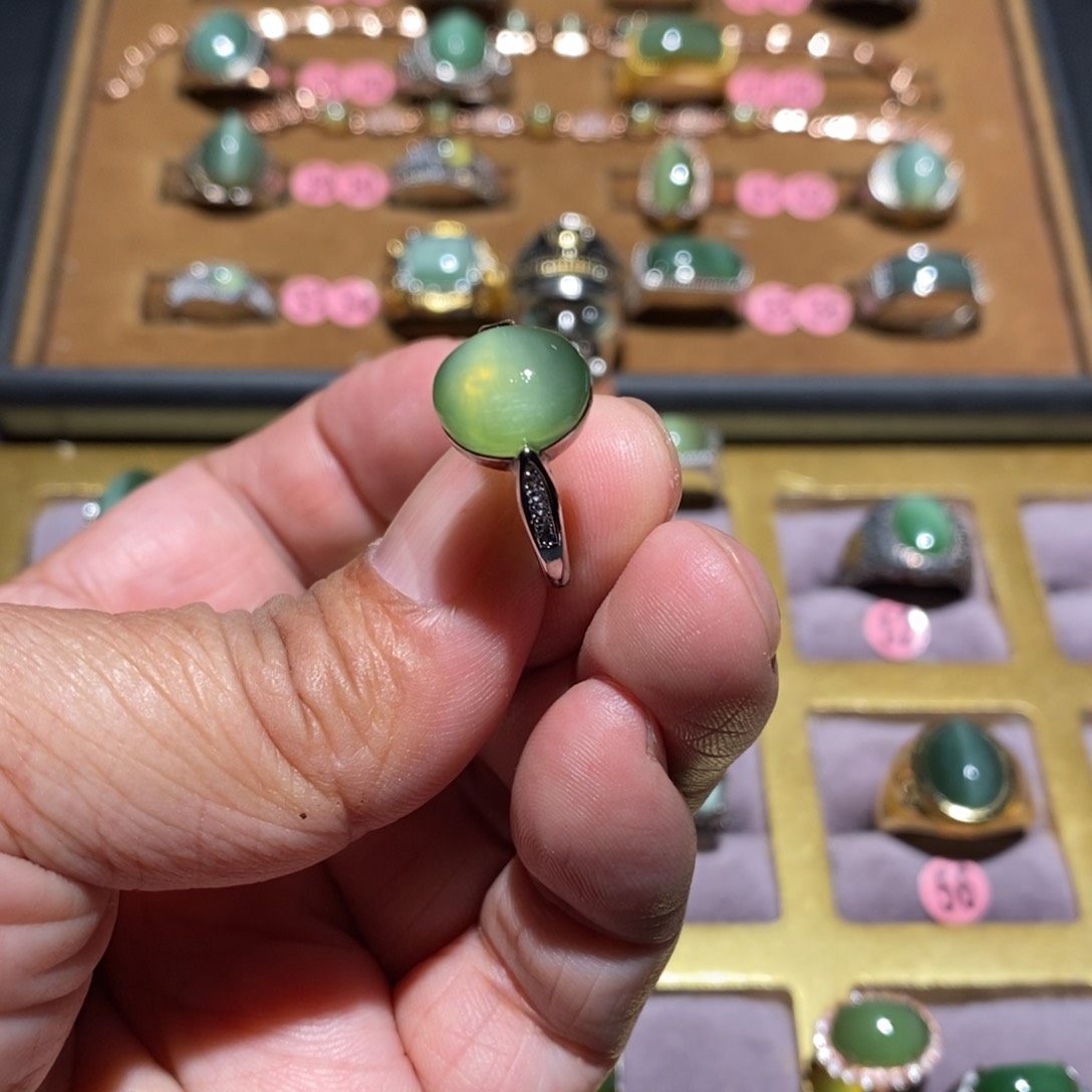 和田玉（碧玉）戒指未镶嵌