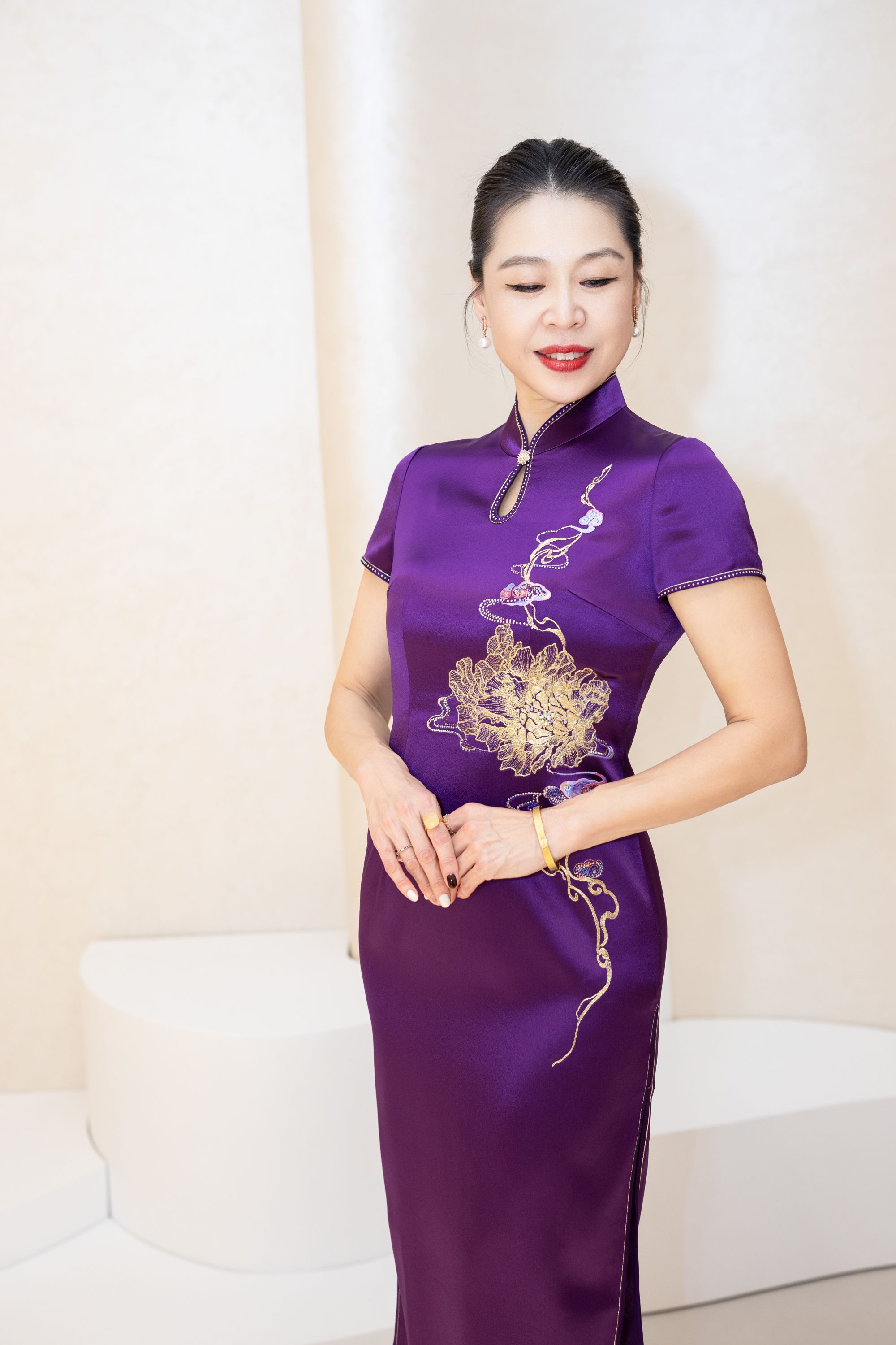 [中国六礼]重工刺绣雍容华贵优雅显瘦气质喜妈妈喜婆婆婚宴旗袍