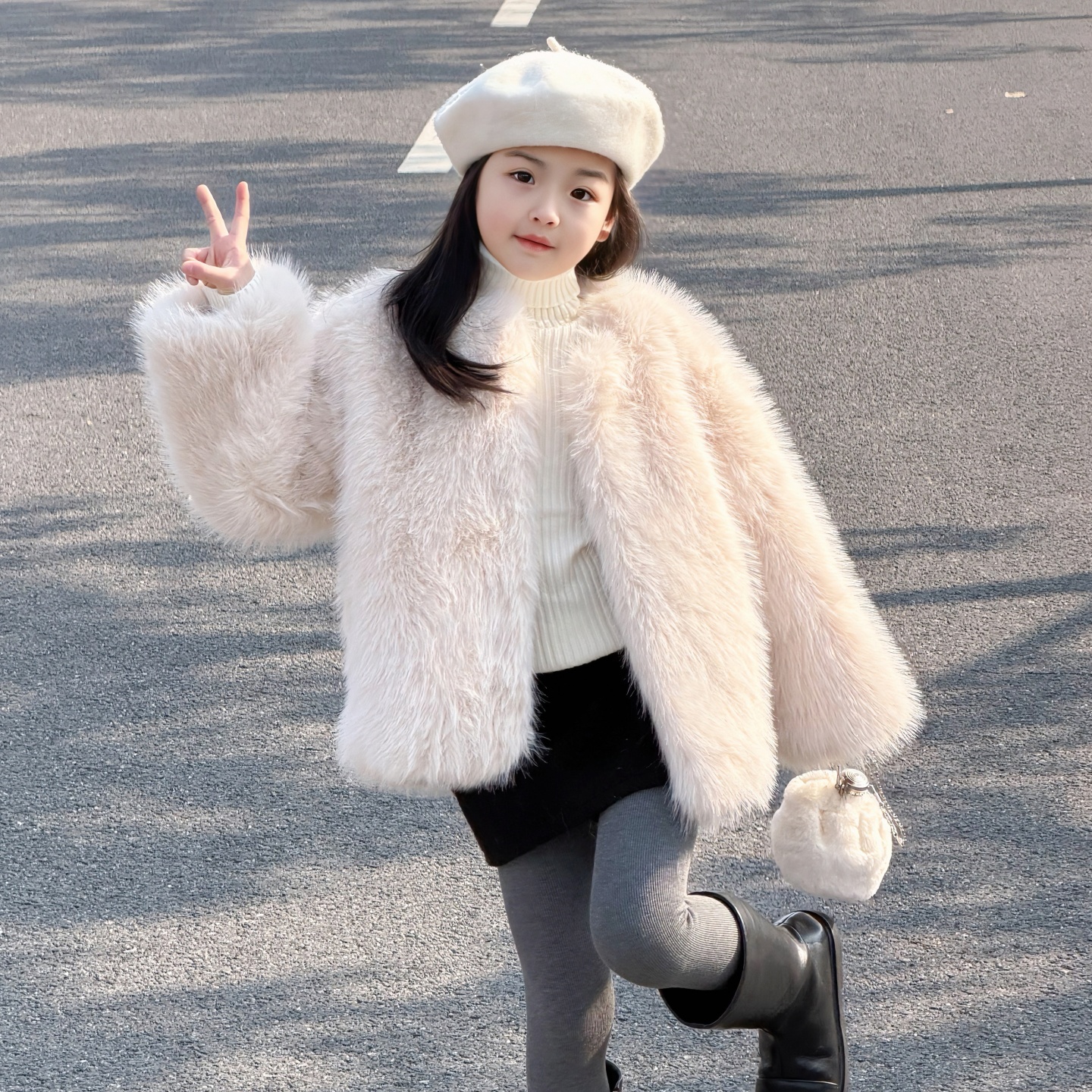 2025冬季女童加绒加厚毛毛外套儿童环保狐狸毛加厚宝宝保暖时尚