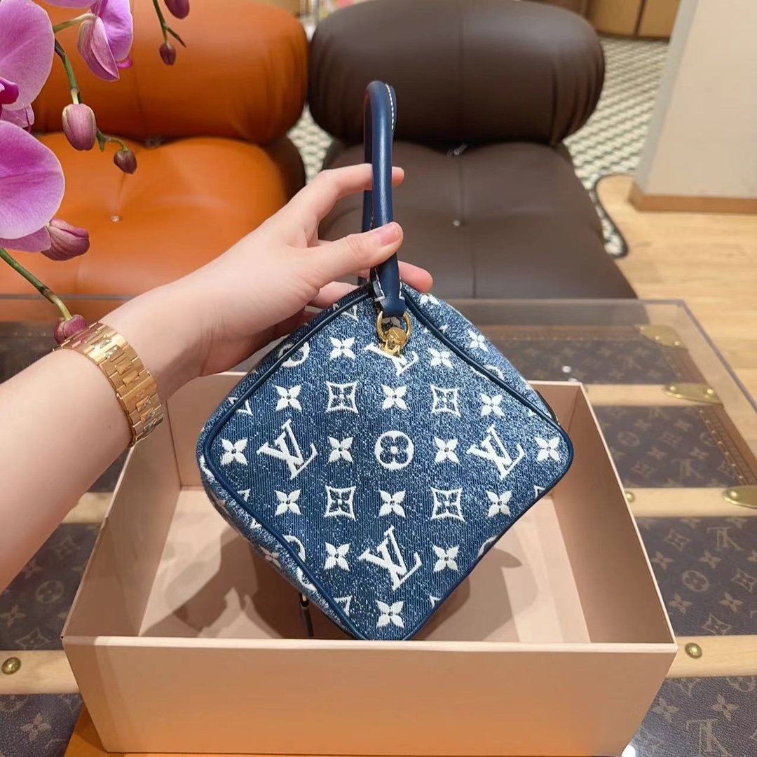 99新 LouisVuitton/路易威登 牛仔丹宁手提骰子包  芯片款