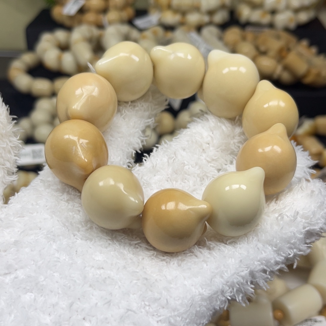 白玉菩提手串8.10.1福利猫头