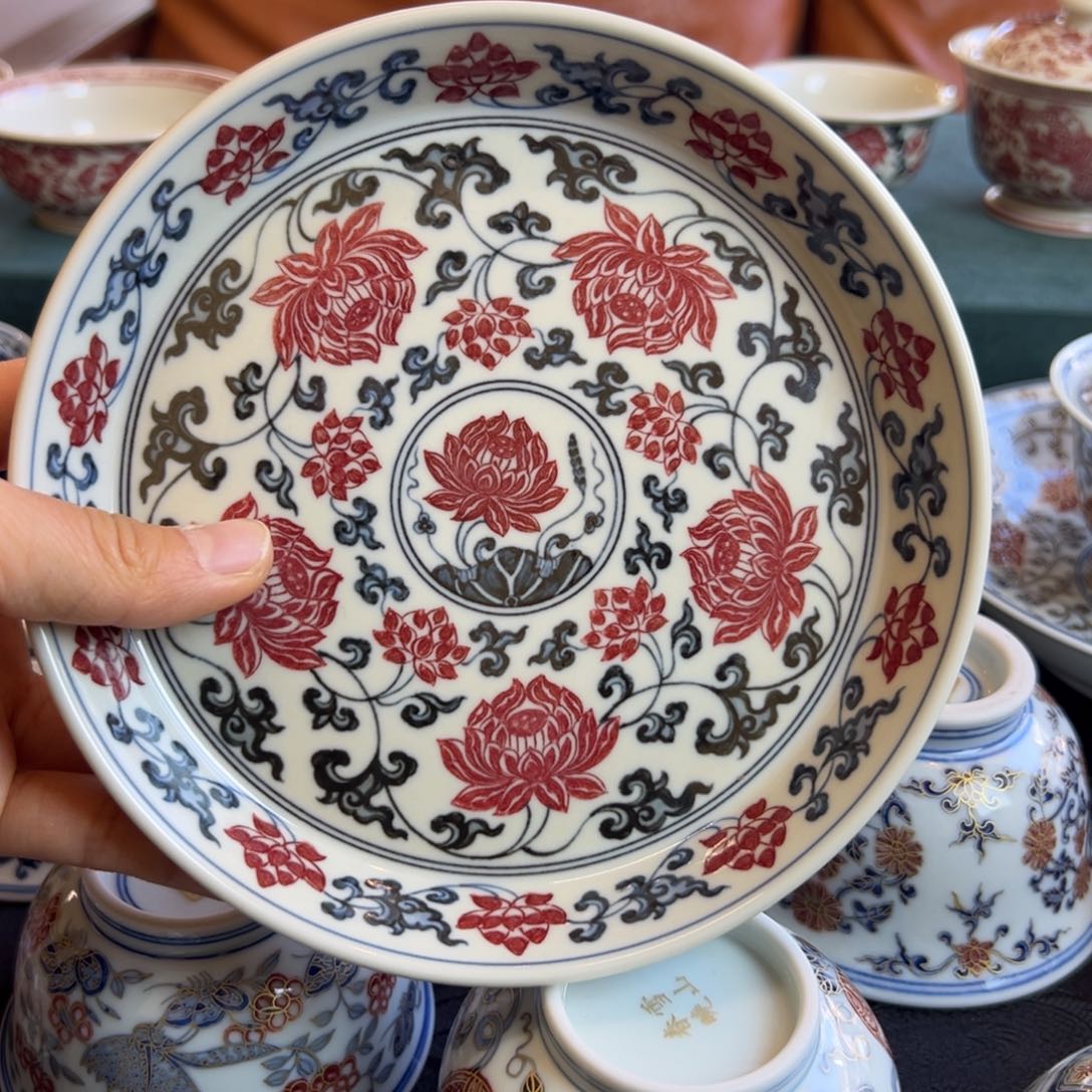 H正绎堂金刚莲壶承