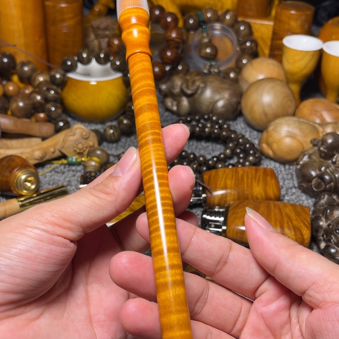 金丝楠满花纹毛笔