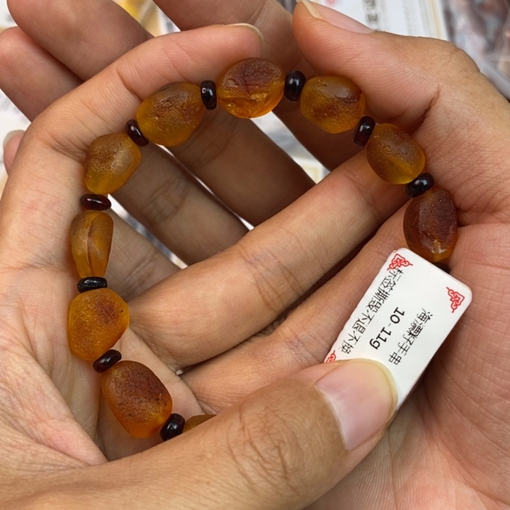 琥珀未镶嵌珠宝奇石