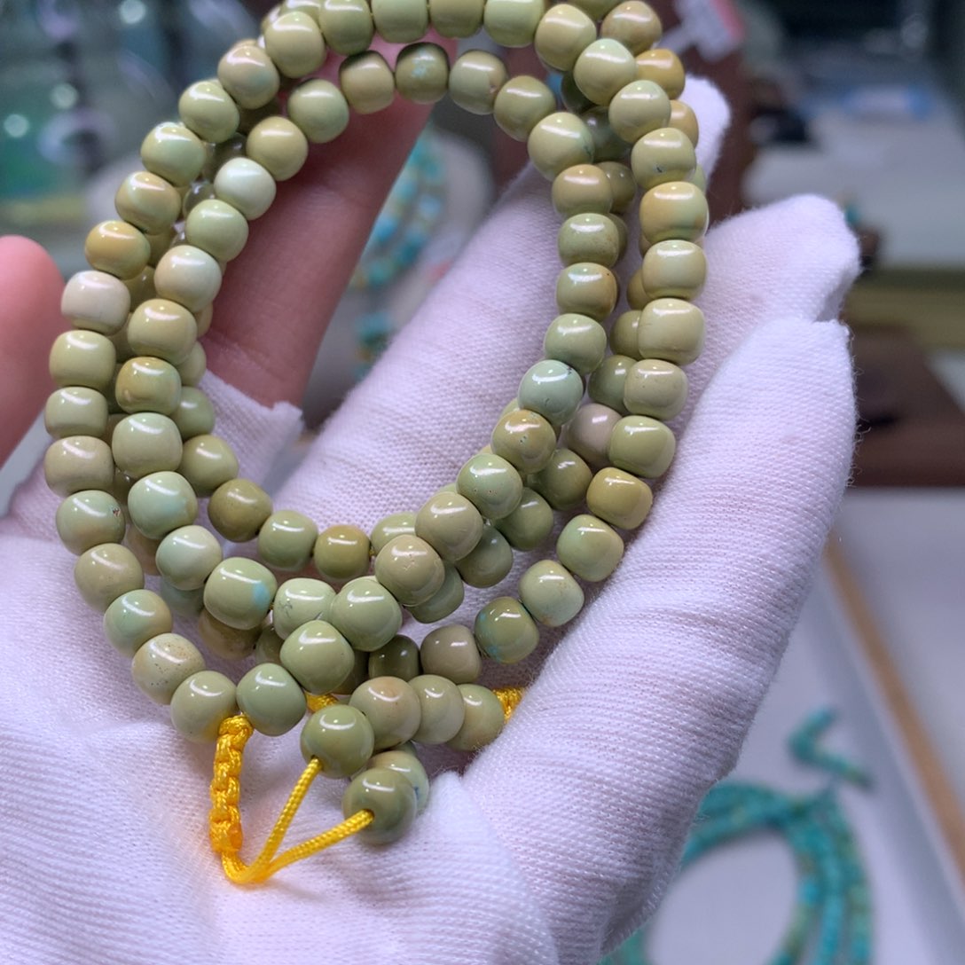 绿松石配饰未镶嵌