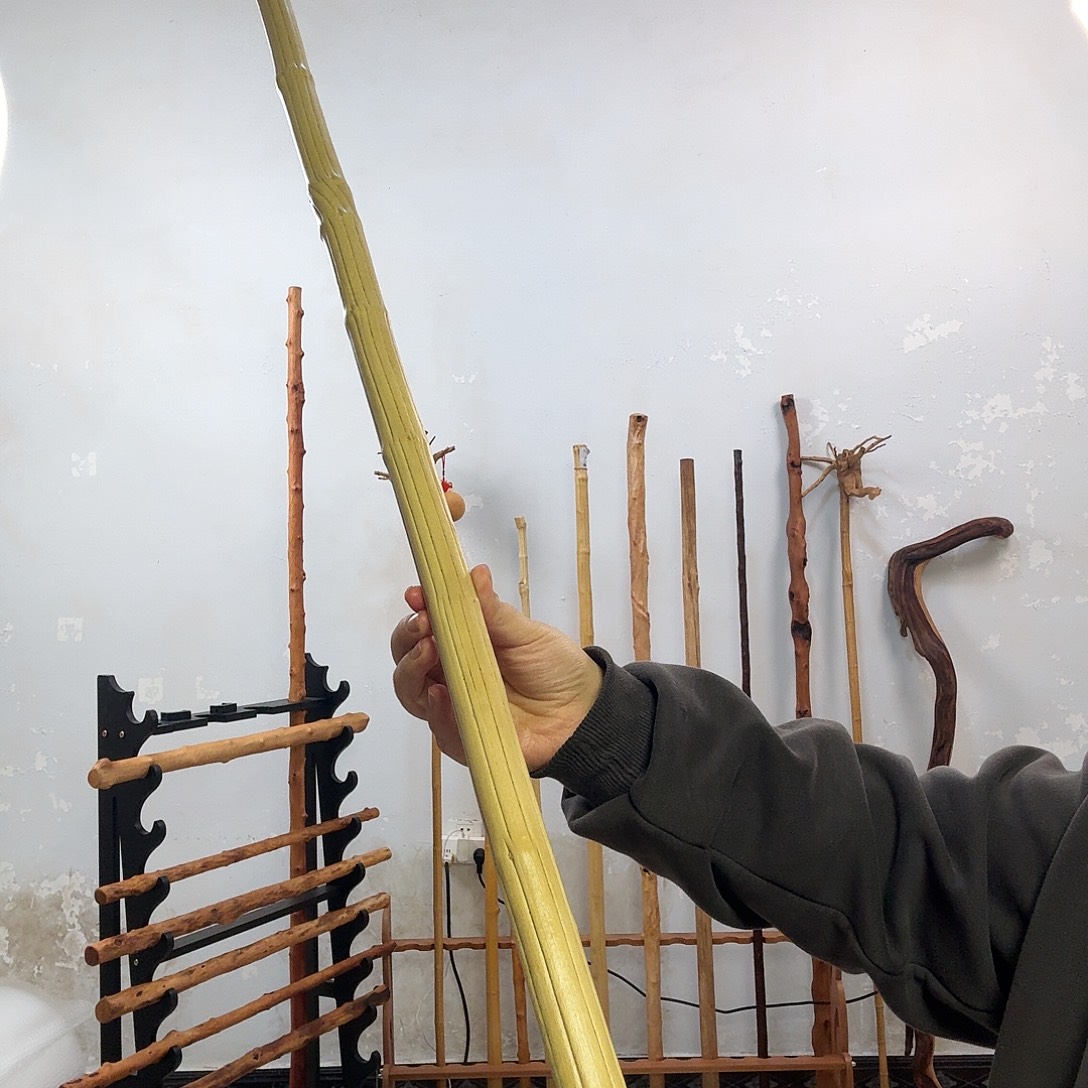 黑***哥六道木鞭杆，，，，，，，