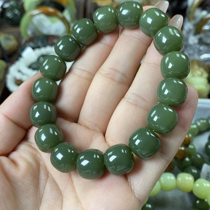 透闪石质玉手串未镶嵌峰**畅