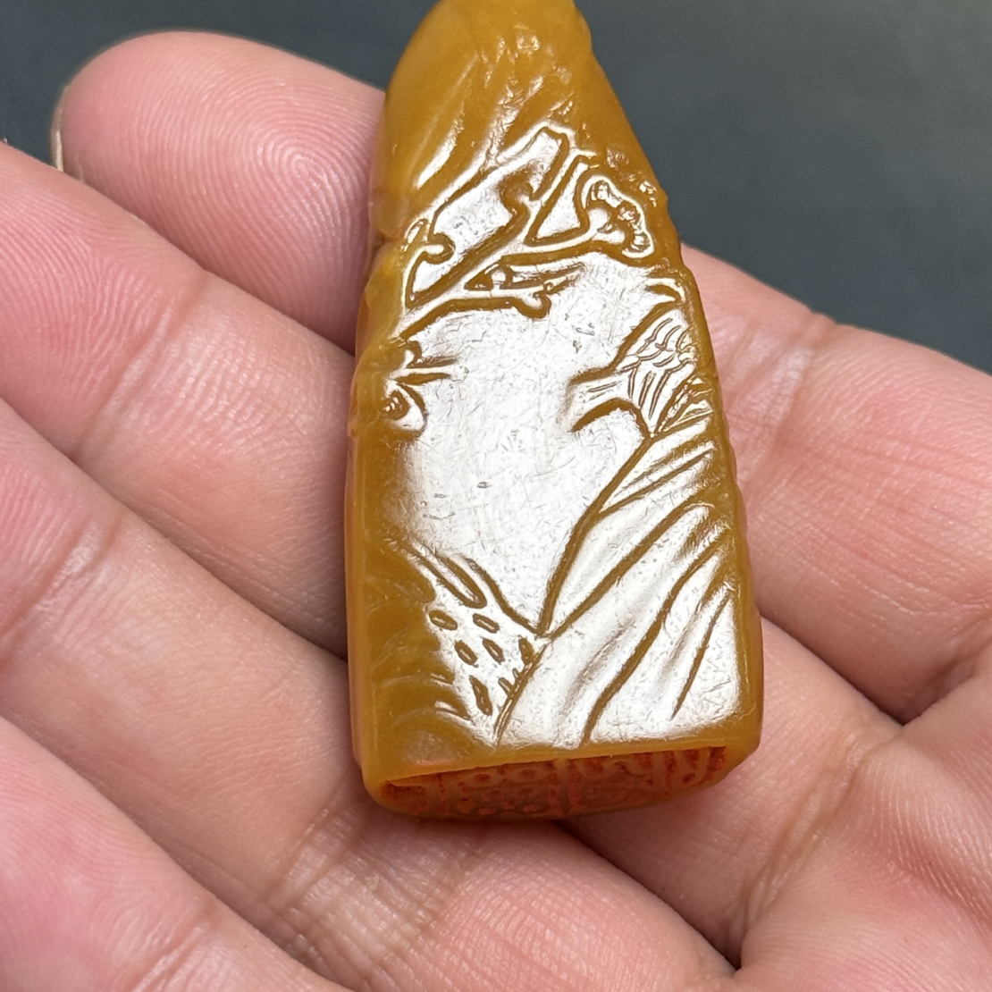 老挝北部黄薄意闲章《长乐》1.2*2.2*5 23.4克